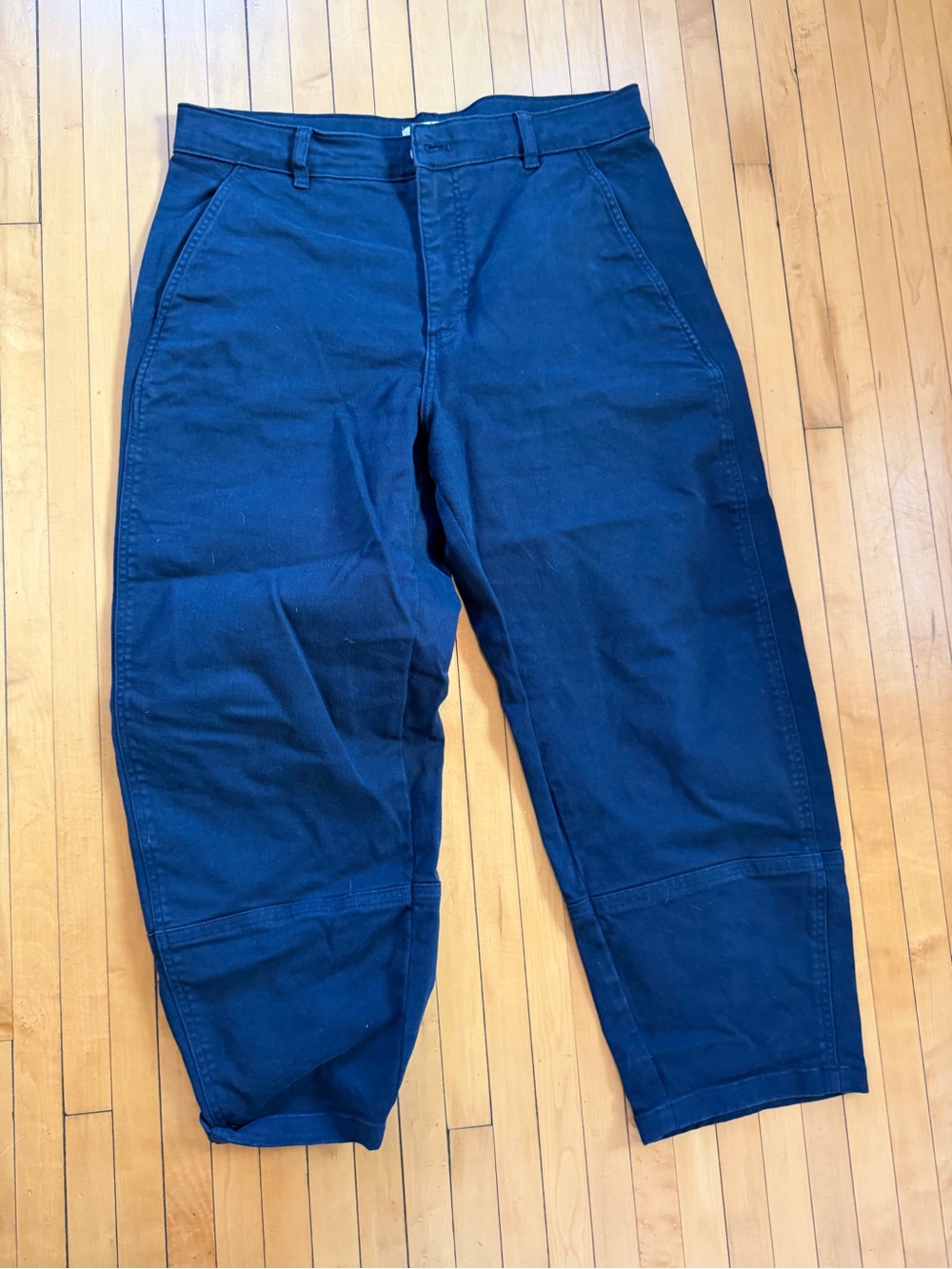 Everlane Utility Barrel Pant - Picture 2 of 4